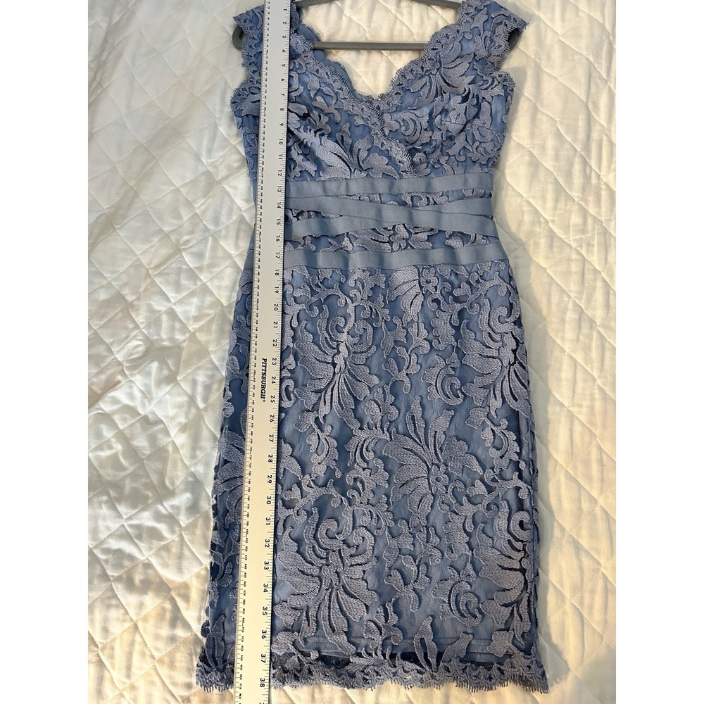 Tadashi Shoji Size 2 Lace Sheath Dress Periwinkle Blue V-Neck Ribbon Waist Party - Picture 13 of 15